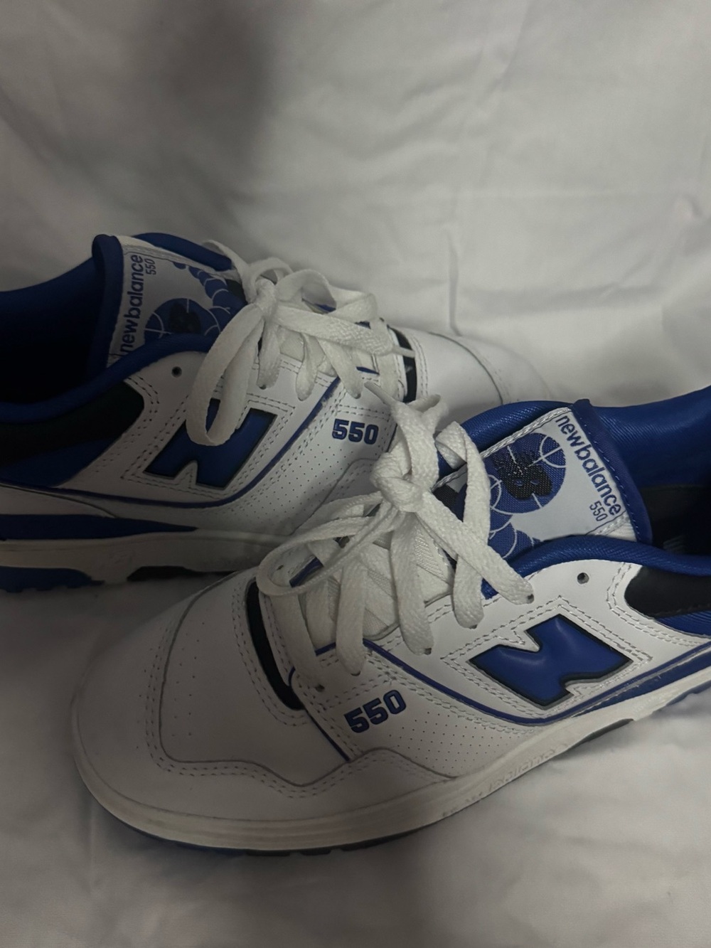 New Balance men’s  550 White and Blue Sneakers